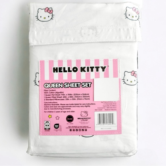 NWT Hello Kitty New Collection Queen cotton set - Picture 2 of 3